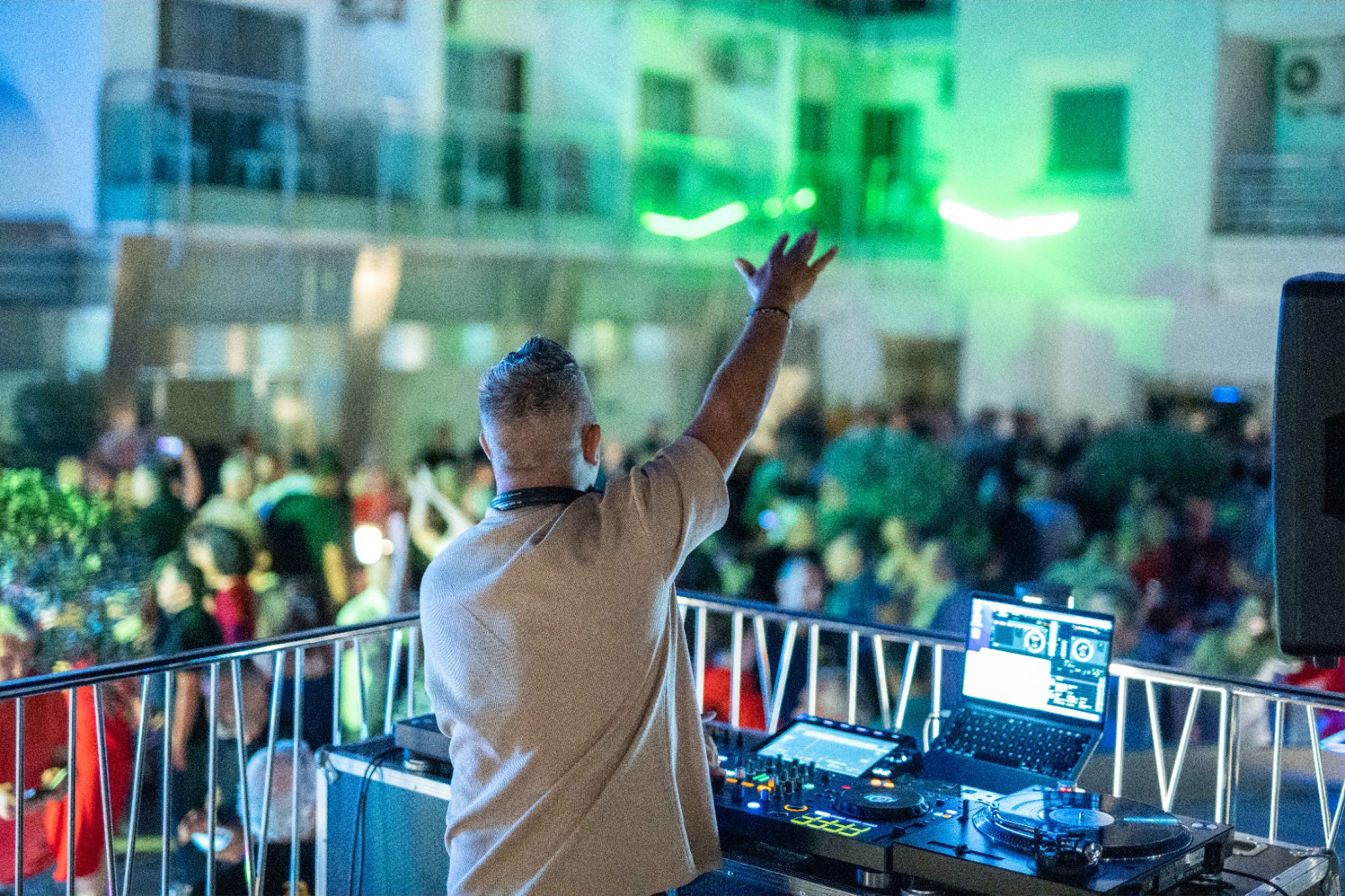Marmaris’ten Dünya Sahnelerine: DJ Tufan Uysal İsviçre Yolunda